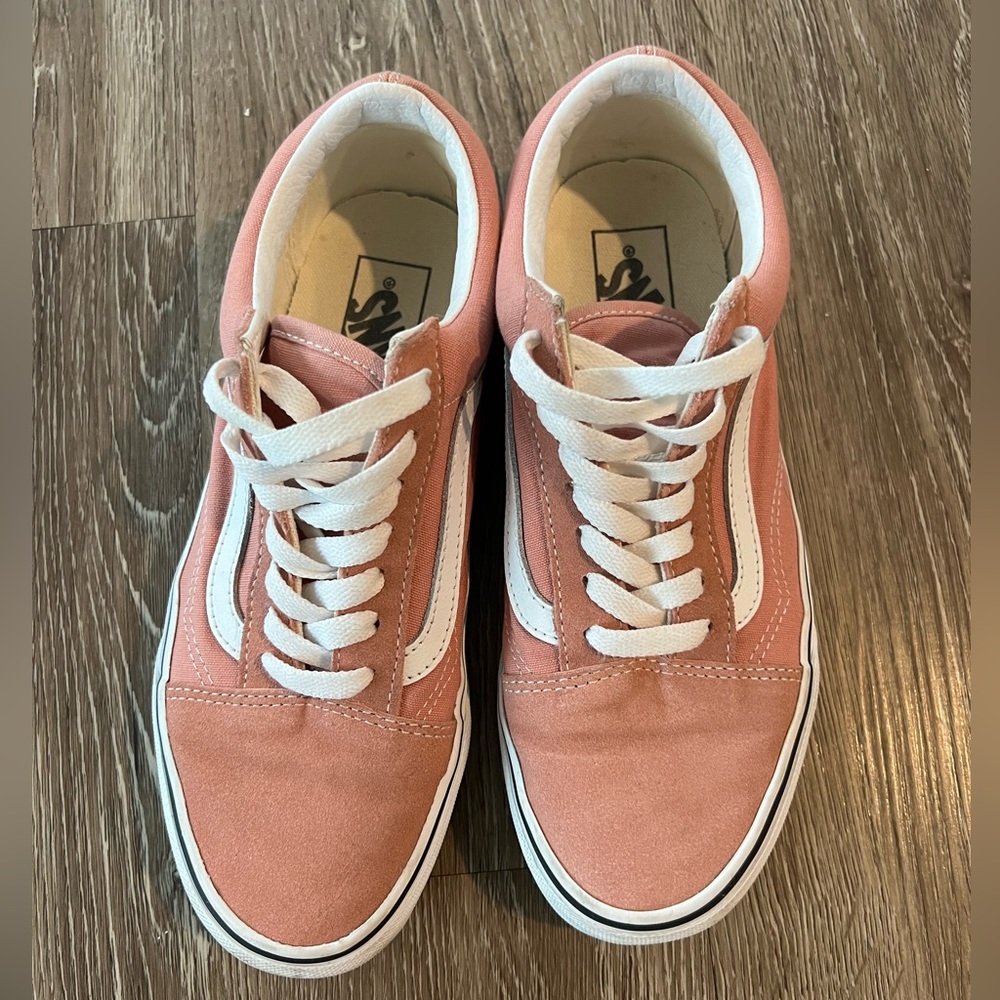Women’s Pink Old Skool Vans